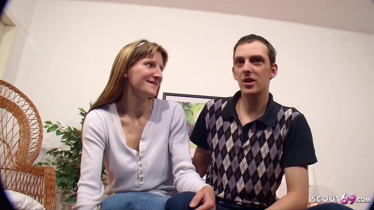 बेवकूफ जर्मन व्यभिचारी पति चलो अपने एनोरेक्सिक पत्नी भाड़ में जाओ अजनबी