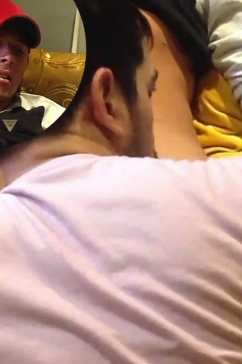 Çok kalın penis neredeyse ağzıma sığmıyor, ne kadar azgınım!