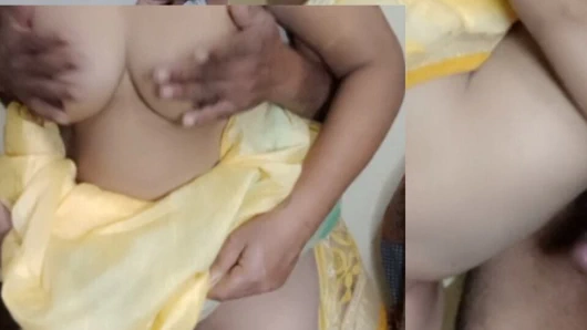 Nahi Padosan bhabhiji ko ghodi bana kar choda mere pas aake mujhe bholi meri cut maroge kya Mera taite Land cut ko khol