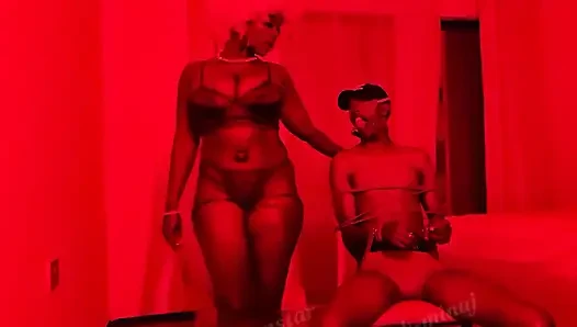 Kırmızı oda (gerçek Afrikalı bdsm)