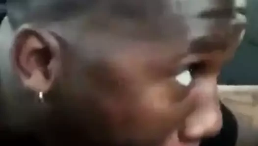 emme çük içinde the araba