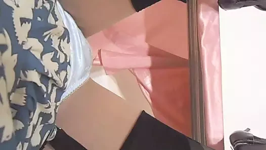 Mavi saten naylon çoraplar