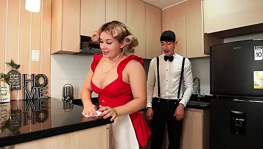 Desperate Housewife Gets A Big Dose Of Relaxing Cock - KAREN SLEENT