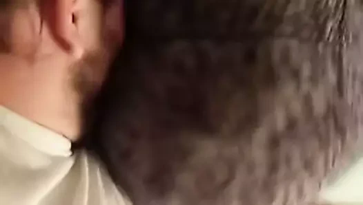 yüzüme otur lütfen