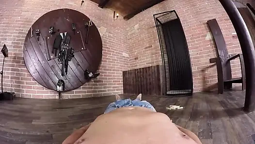 Angel Wicky sert oynuyor