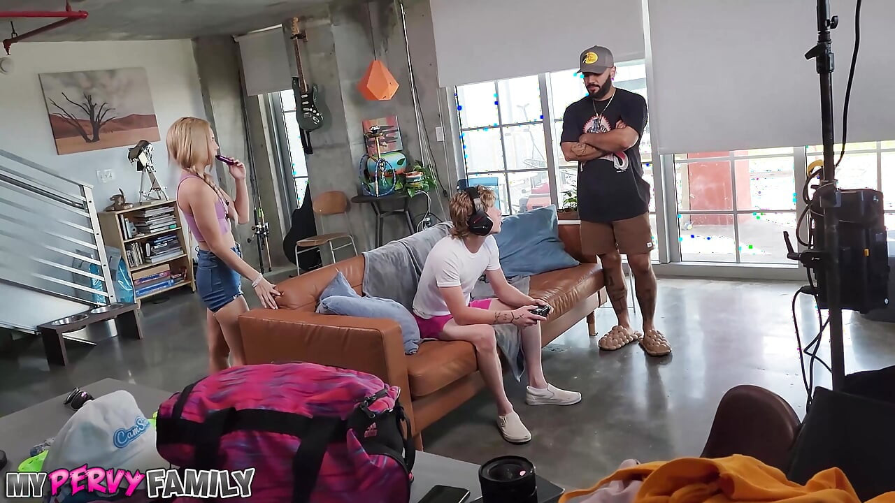Mypervyfamily - jojo austin ve parker sims ile kamera arkası