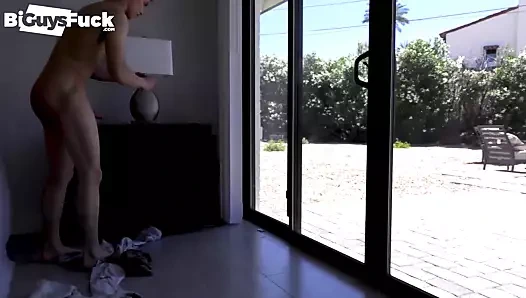 Marc ve marie ilk çift üçlüsünde Dustin'in kirazını büstü