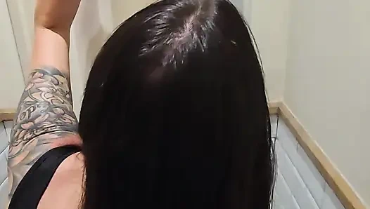 Ateşli amatör çift ile restoran banyosunda riskli gerçek seks