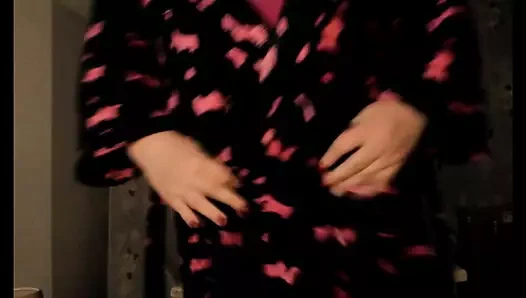 Amorelara çıplak götünü görüyor