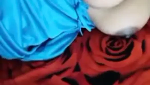 İlk canlı görüntülü görüşmem seksi göğüslü amcık