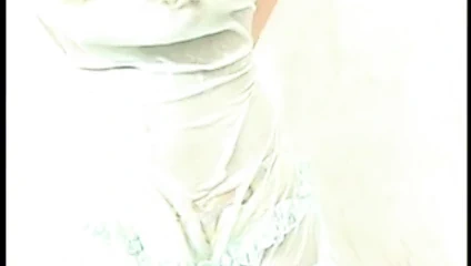 Kadın kılıklı banyo zamanı