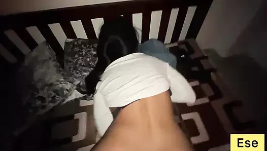 Kız arkadaşını eve çağırdı ve harika erkek arkadaşı tarafından sikildi!!!