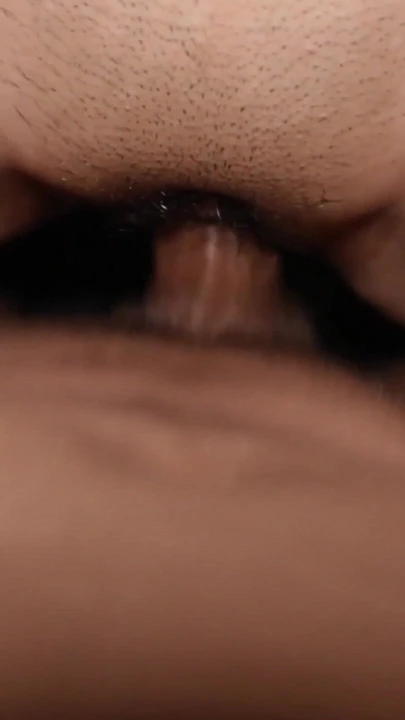 Tinder'dan Asyalı kolaj vücuduyla beni şaşırtıyor | Klip 1