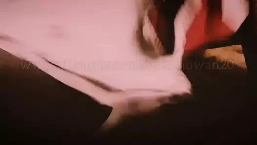 Erkekler neden milfs pussies izlemeyi ve mastürbasyon yapmayı seviyor