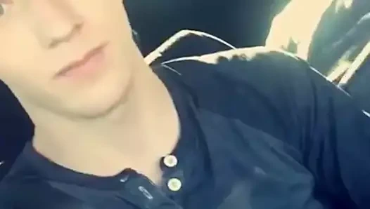 English adam cesaret için emmek onun İtalyan mates horoz