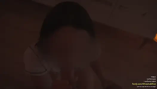 Késő esti szopás After Party jött a nyelvre