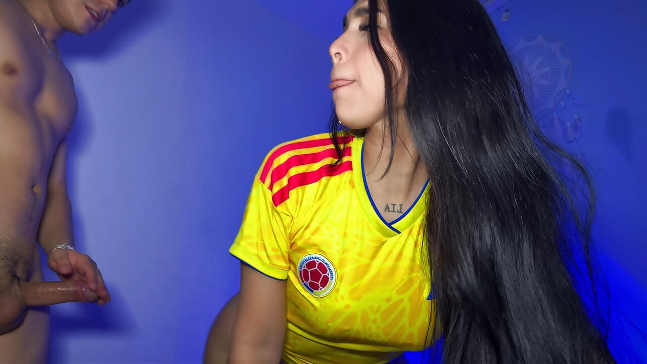 Dünya Kupası albümünün yeni çıkartma meydan okumasını denedim... Ve sonunda epik bir orgazm oldum