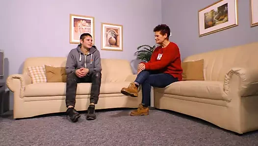 2 stunden oma - 4. bölüm