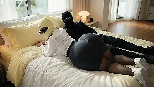 Petite Big Ass StepAunt Shaking Her Massive Ass in the Bedroom