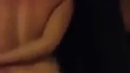 İzle onu kıçını zıplarken ben dump bir yük arasında boşalmak içinde ona