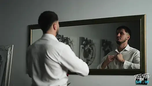 Muhteşem esmer masörü tarafından sikiliyor - laura rol yapma