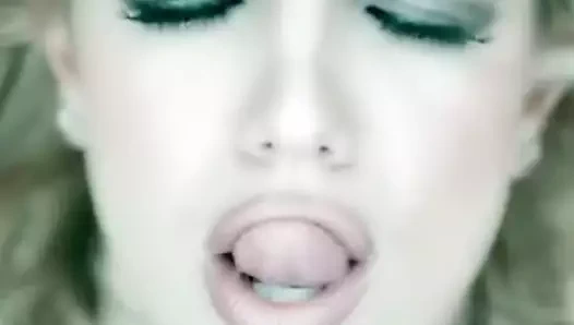 Britney spears döngü #1