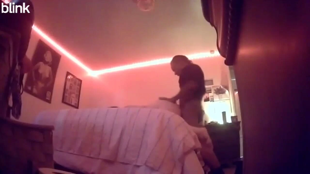 PAWG komşum HOA ödemesini istiyordu.