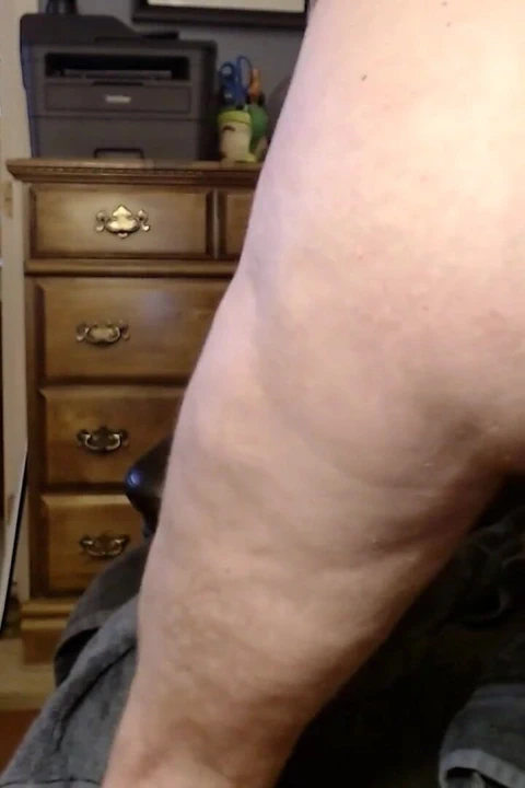 Götüm itici göt tıkacıyla çalışıyor