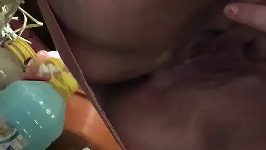 Genç ıslak amcık seni bekliyor