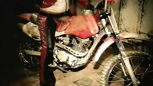 Christina aguilera vs britney spears – kirli köle