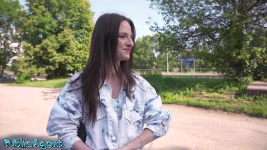 Public Agent - açık havada seks için güzel bir gün bakış açısı sakso çek bebek dragon fruit ile hızlı sert sikiş