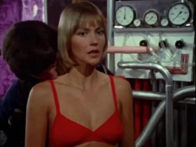 1973 yapımı alvin Purple filminden çıplak sahneler