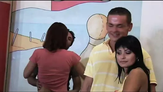 Heyecan verici bir çift penetrasyon! (tam film)