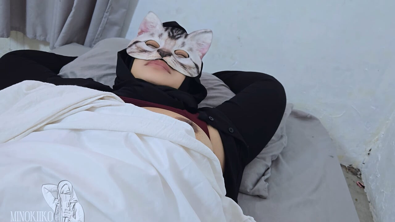 Tesettürlü baldızım çok yaramaz, çok sevdiği anal seks için rol yapmak istiyor - minokiiko