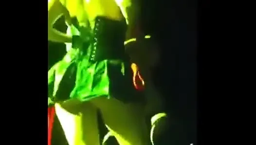 6 kız vna lapdance