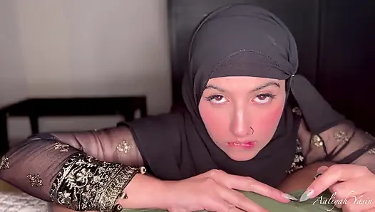 Hijabi Wife Sucks a Black Cock in Secret