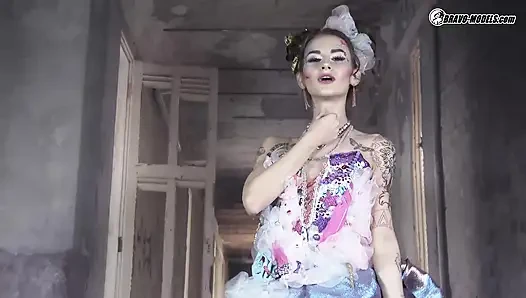 423 - Adelle Unicorn