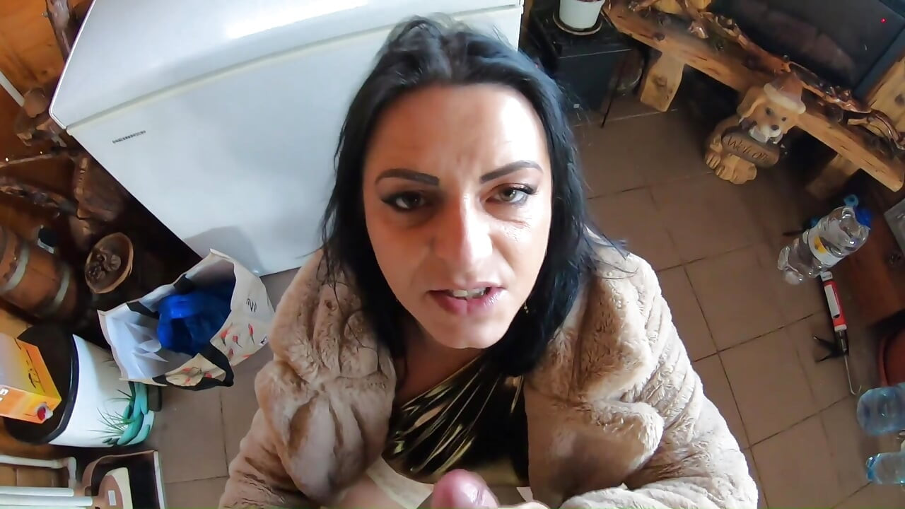 Orta yaşlı seksi kadın ile çifte zevk bölüm 30 47 yaramaz çorap fetişi, oral seks ve boşalma