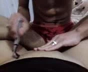 Sıcak milf gets ona pubes tıraş pt 3