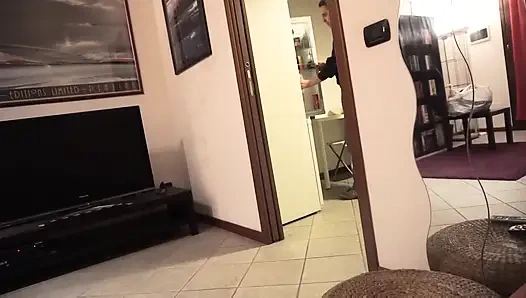 Bir köle tarafından ayak masajı