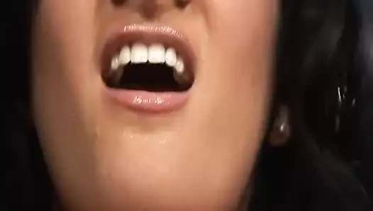 Muhteşem ava ramone verir handjob için iki Çıtçıt