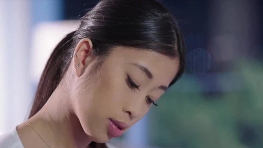 Vixen - genç Asyalı öğrenci komşu ile tutkulu seks yapıyor