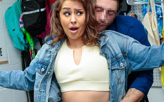 O kadar açsan, çalma onun yerine güvenlik görevlisinin büyük yarağını ye