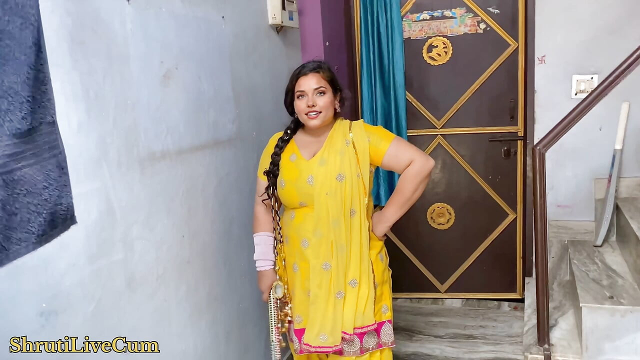 Devar ji'm götümü iyi hissediyor, bu yüzden karantinadayken desi köyü yeni evli yenge Hintçe sesli seks