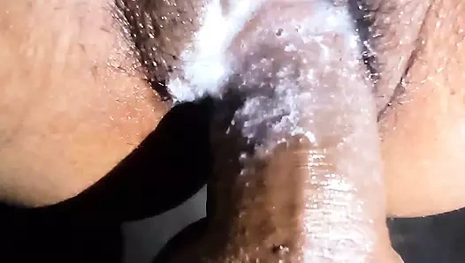 Bhabhi ke chut ke undar maal gira diya