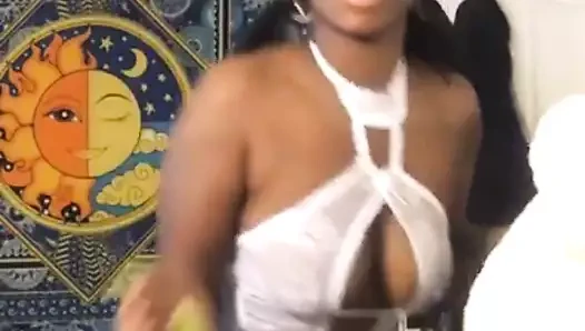 güzel busty abanoz bebeğim