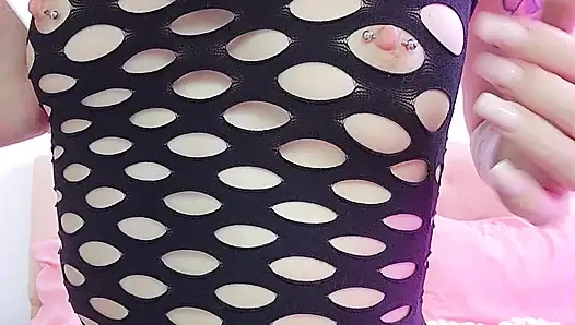 Dövmeli Kızıl Saçlı Tanrıça File Çorapla Amını Azdırıyor Ve Oynuyor