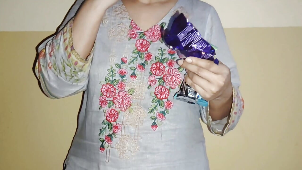 Choti Bhabi Ko Cheez Dekar Sara Koch Dekh Liya - Tam Kirli Şeyler🔥