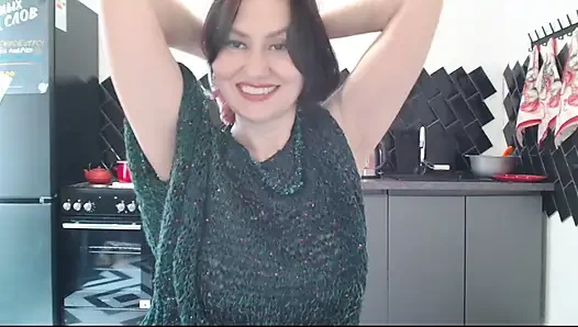 Göğüslere tükürmek tükürmek tüylü vajina doğru akar