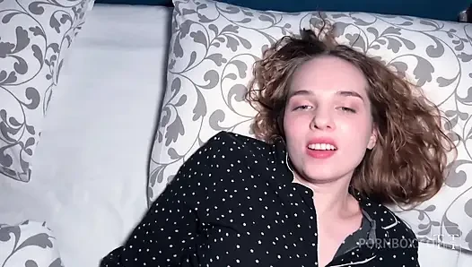 Üvey erkek kardeşimiz bizi siktiğinde gerçekten endişeleniyorum, eğer üvey ailemiz öğrenirse?